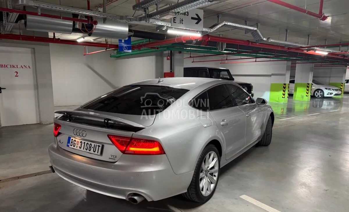 Audi A7 2012 photo 3