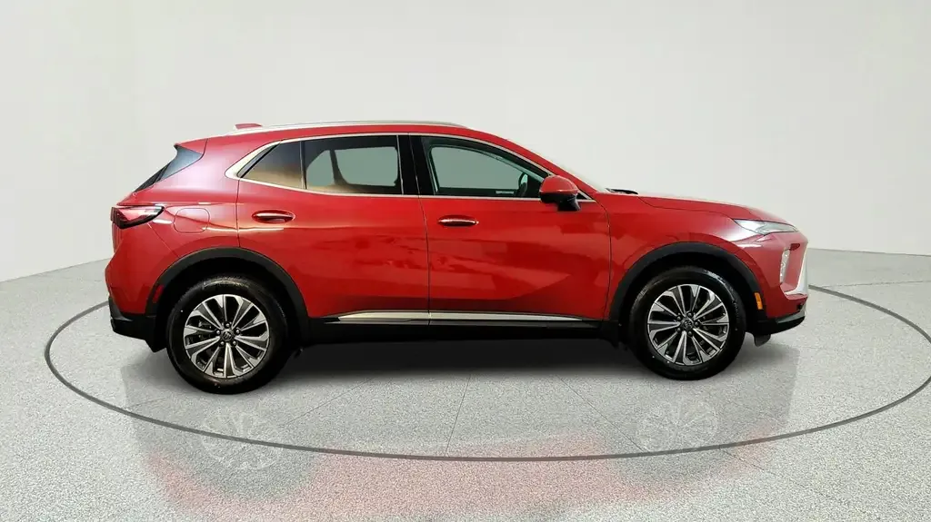Buick Envision 2026 photo 2