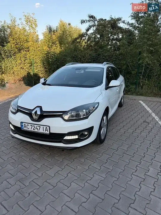 Renault Megane 2014 photo 2