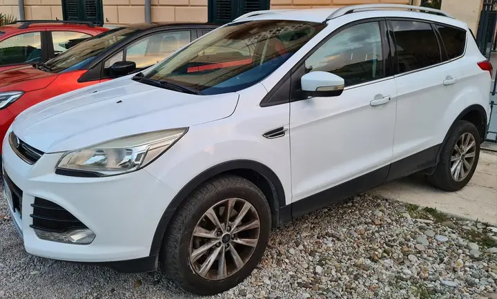 Ford Kuga 2015 photo 5