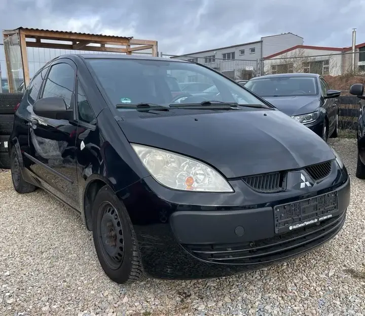 Mitsubishi Colt