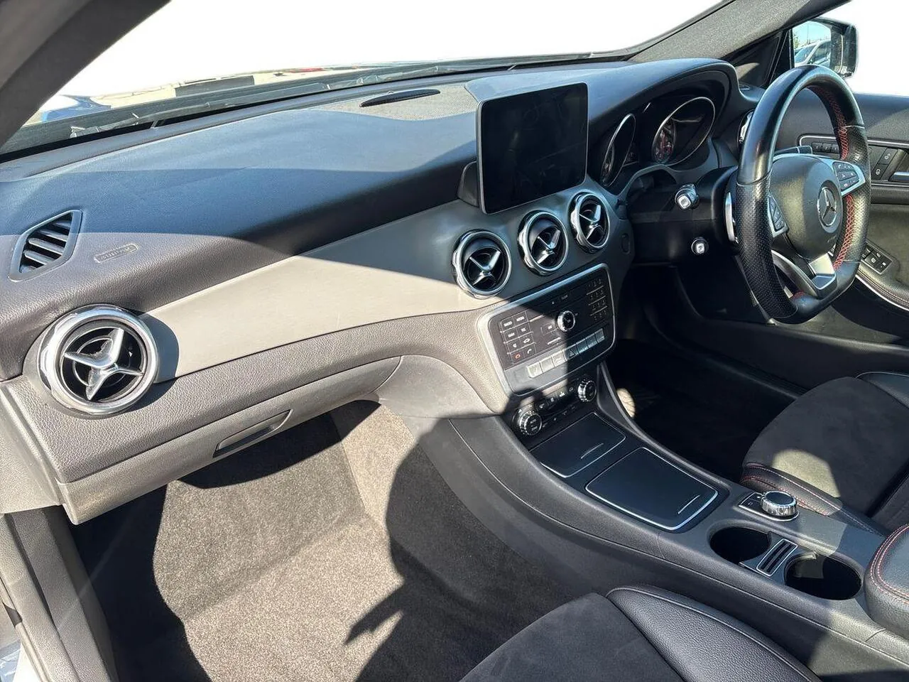 Mercedes-Benz Gla 2020 photo 2