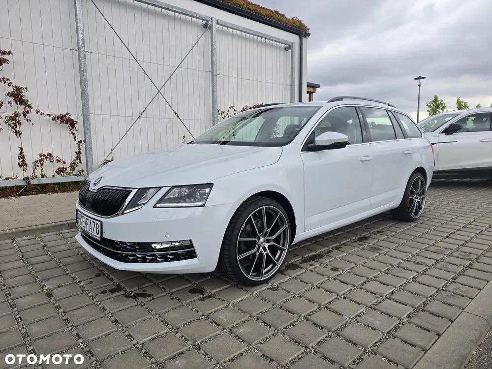 Skoda Octavia 2019 photo 2