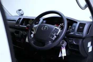 Toyota Hiace 2026 photo 3