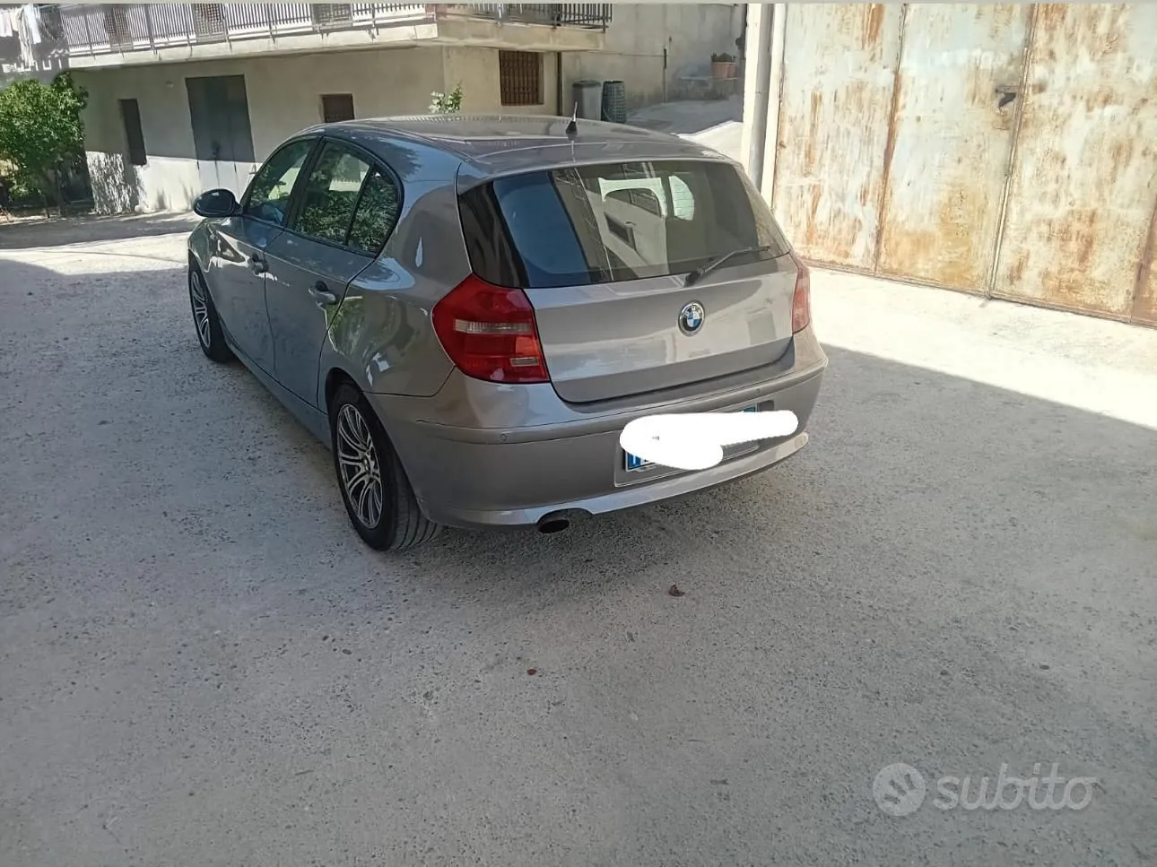 BMW 118D 2009 photo 4