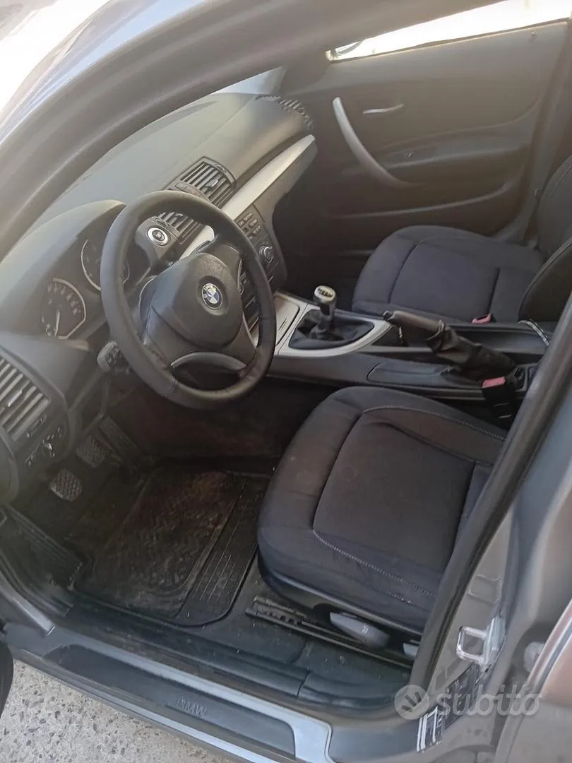 BMW 118D 2009 photo 5