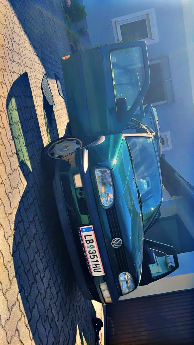 Volkswagen Golf 1996 photo 2