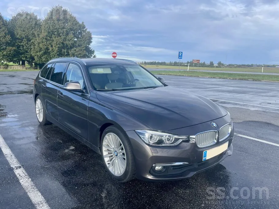 BMW 330 2012 photo 2