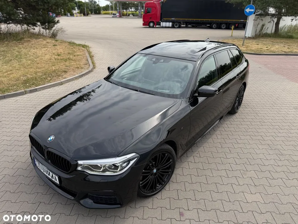 BMW Seria 5 2019 photo 2