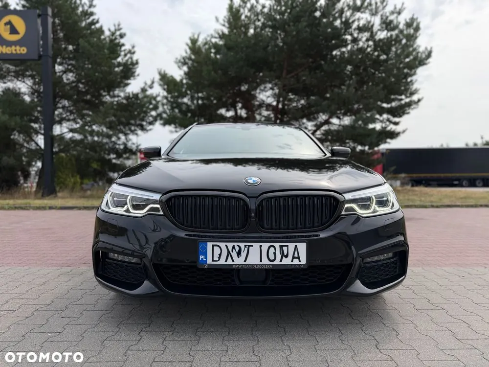 BMW Seria 5 2019 photo 3
