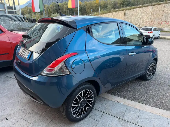 Lancia Ypsilon 2023 photo 4