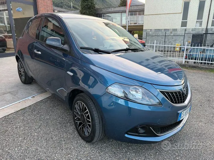 Lancia Ypsilon 2023 photo 3
