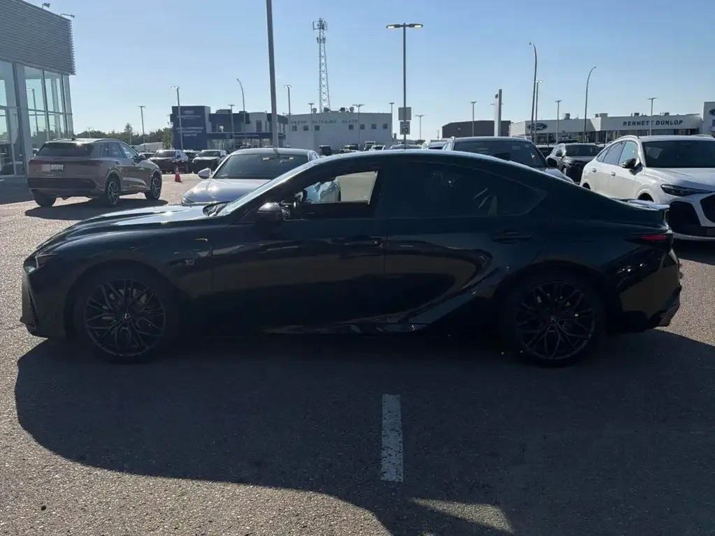 Lexus Is 2024 photo 4
