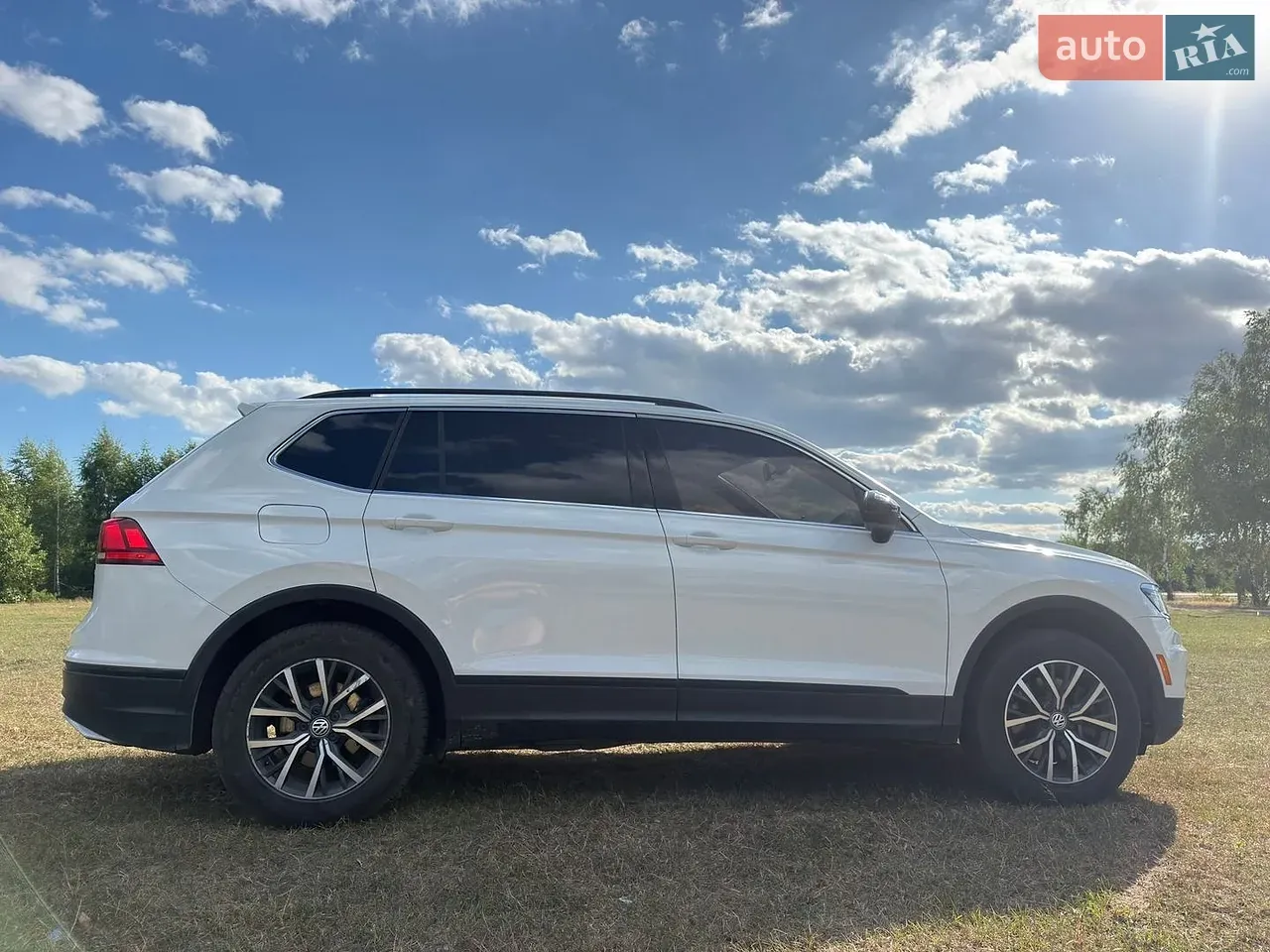 Volkswagen Tiguan 2019 photo 2