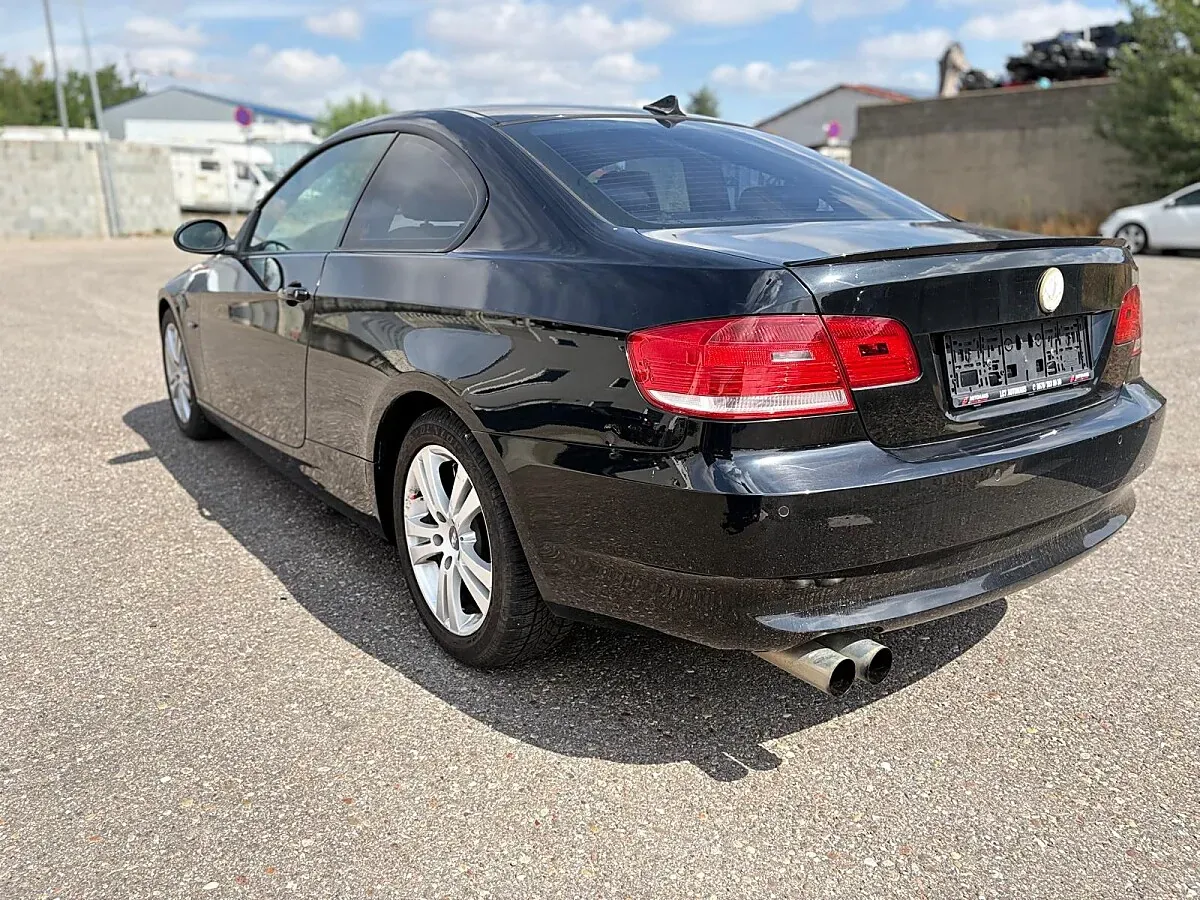 BMW 3 Series 2008 photo 3