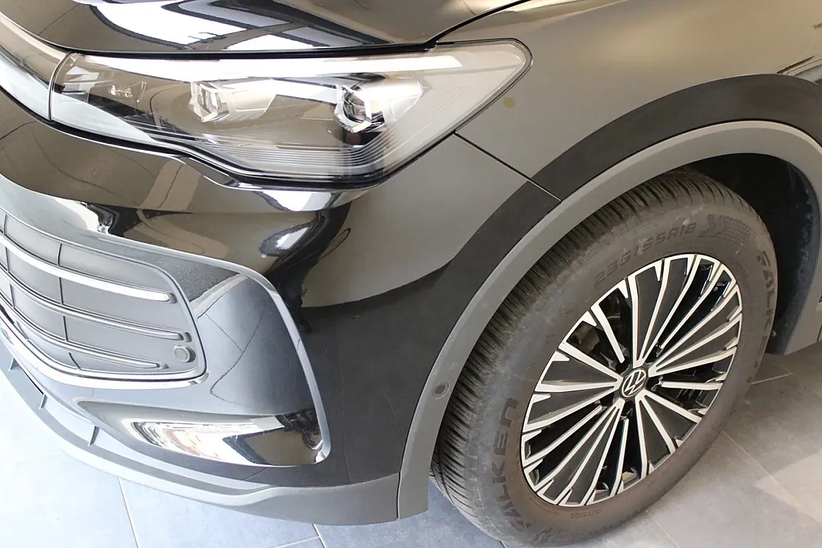 Volkswagen Tiguan 2025 photo 2