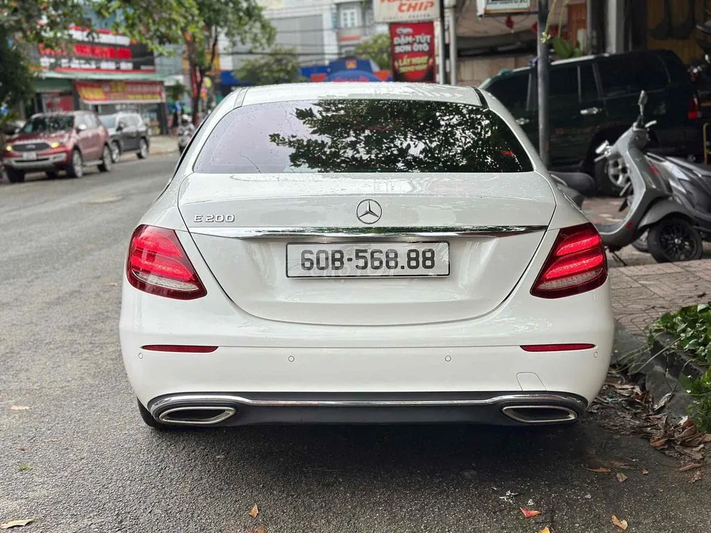 Mercedes-Benz E-Class 2019 photo 2