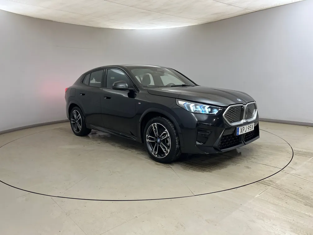 BMW Ix2