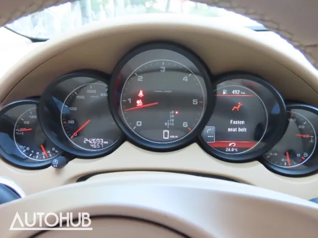 Porsche Cayenne 2011 photo 5