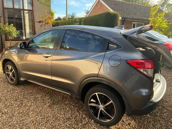 Honda Hr-V 2019 photo 3
