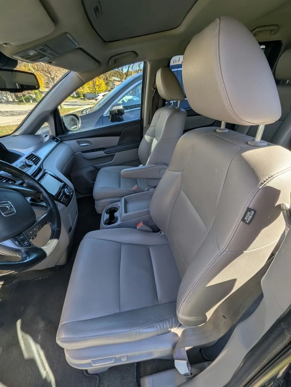 Honda Odyssey 2014 photo 4