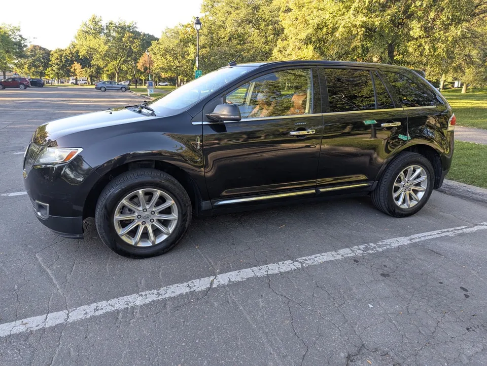 Lincoln Mkx 2013 photo 2