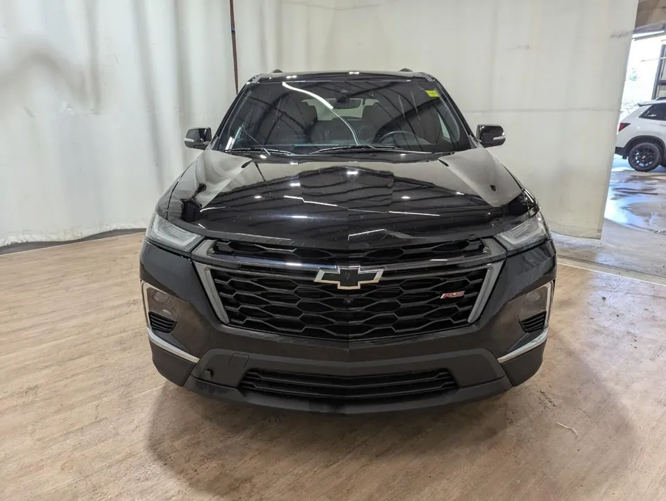 Chevrolet Traverse 2022 photo 2