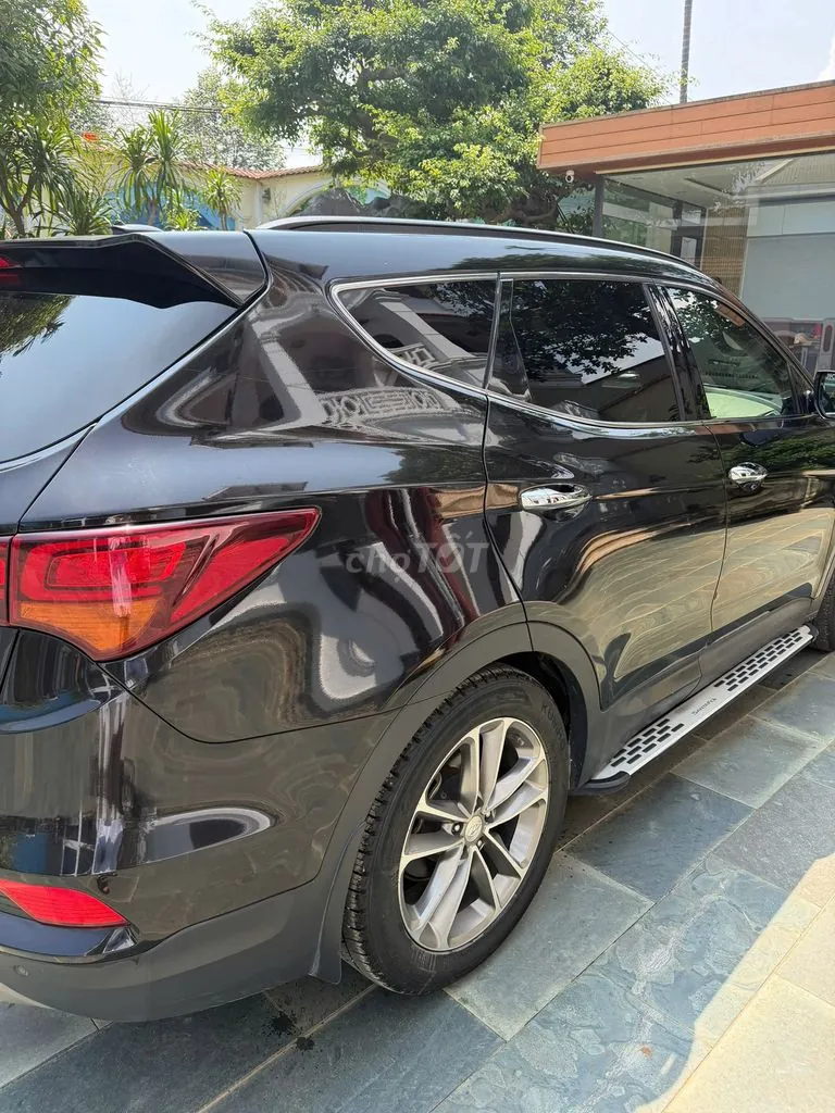 Hyundai Santa Fe 2018 photo 2