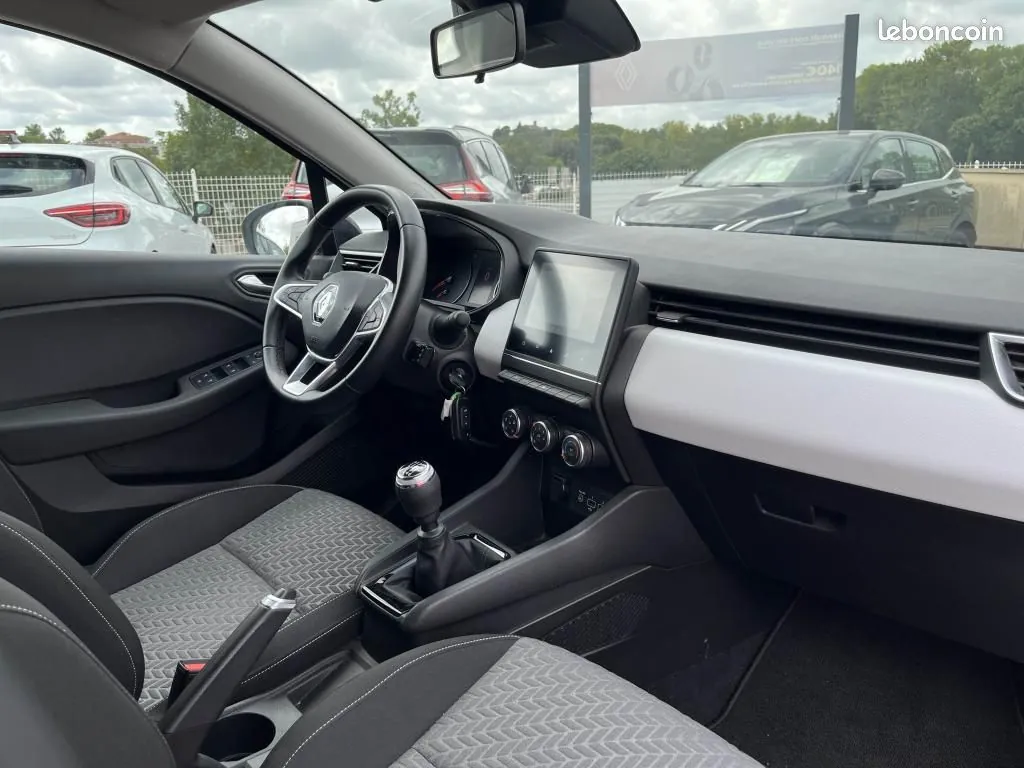 Renault Clio 2023 photo 5