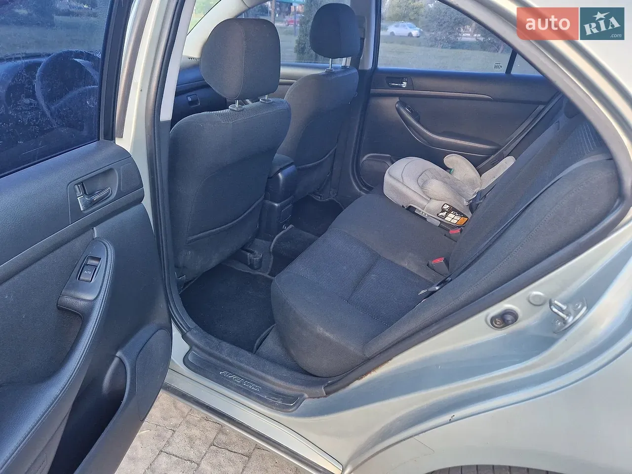 Toyota Avensis 2004 photo 2