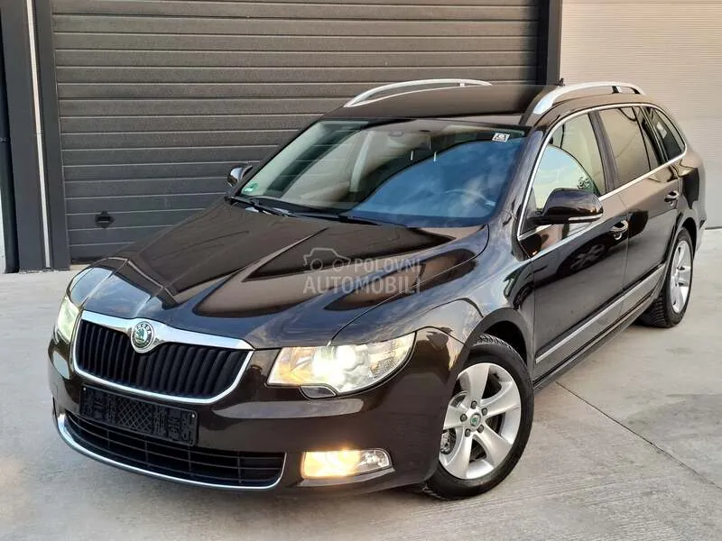 Skoda Superb 2012 photo 3