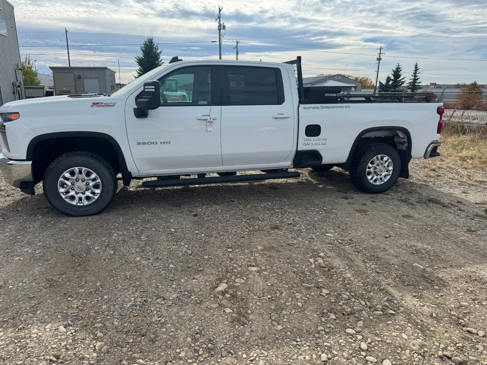 Chevrolet Silverado 3500Hd 2021 photo 3