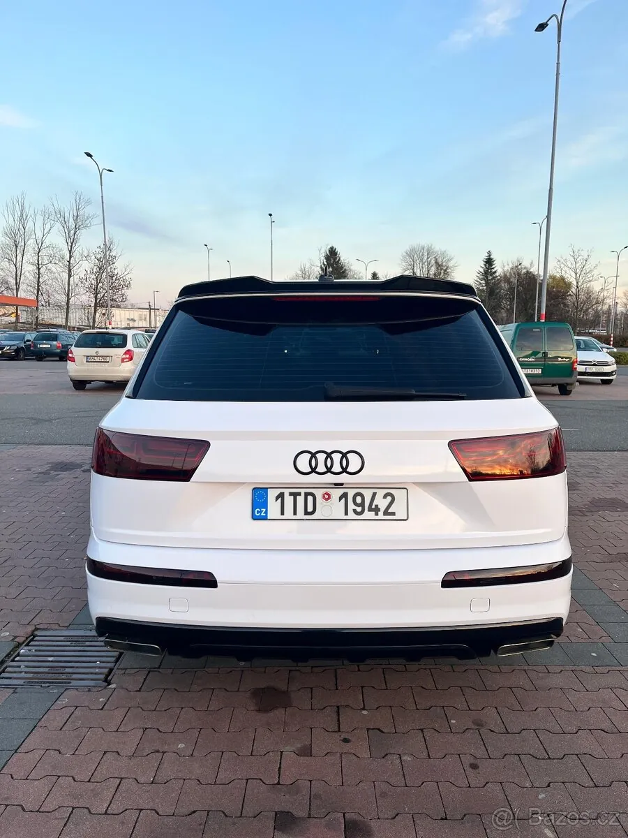Audi Q7 2016 photo 4