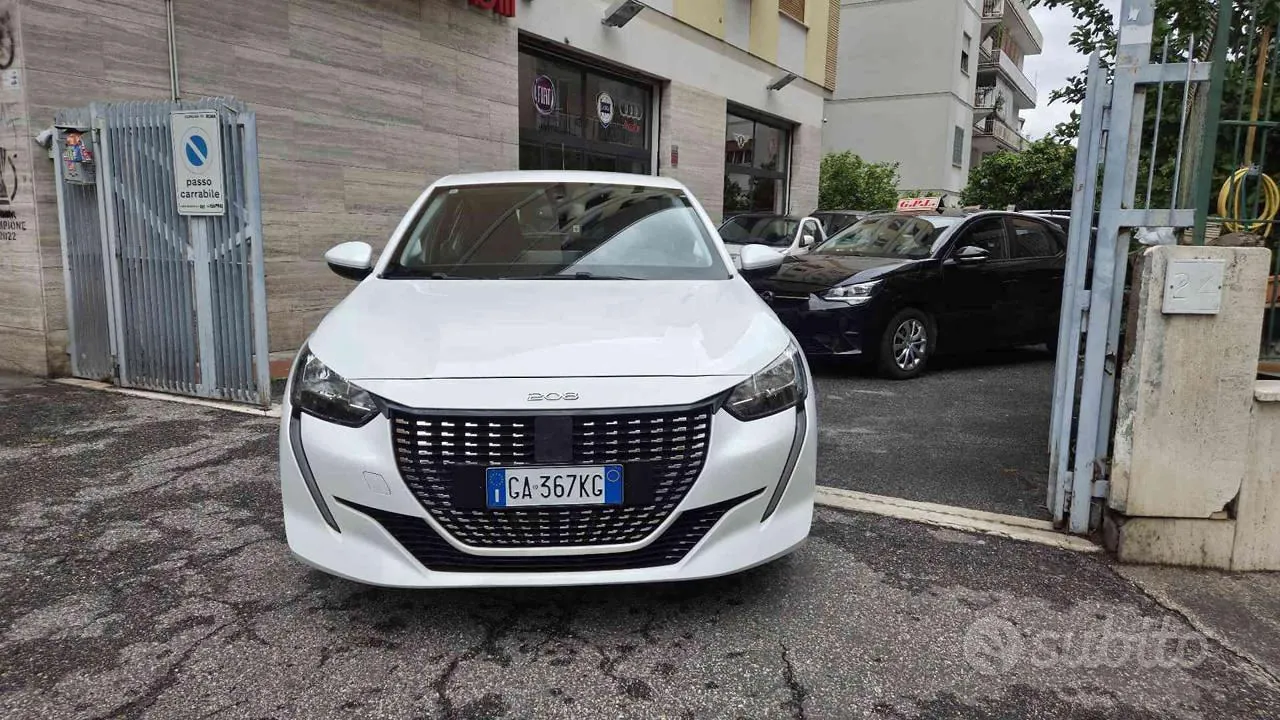 Peugeot 208 2020 photo 2