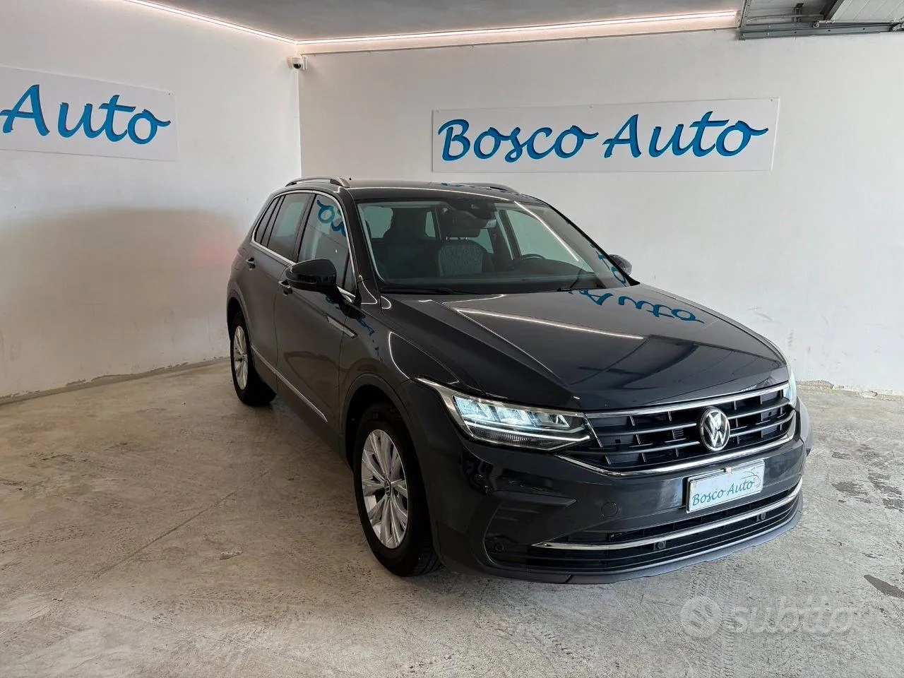 Volkswagen Tiguan 2022 photo 2