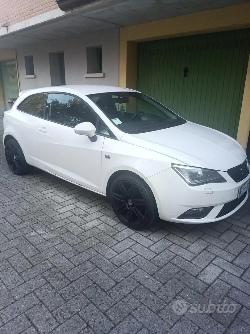 Seat Ibiza 2014 photo 2