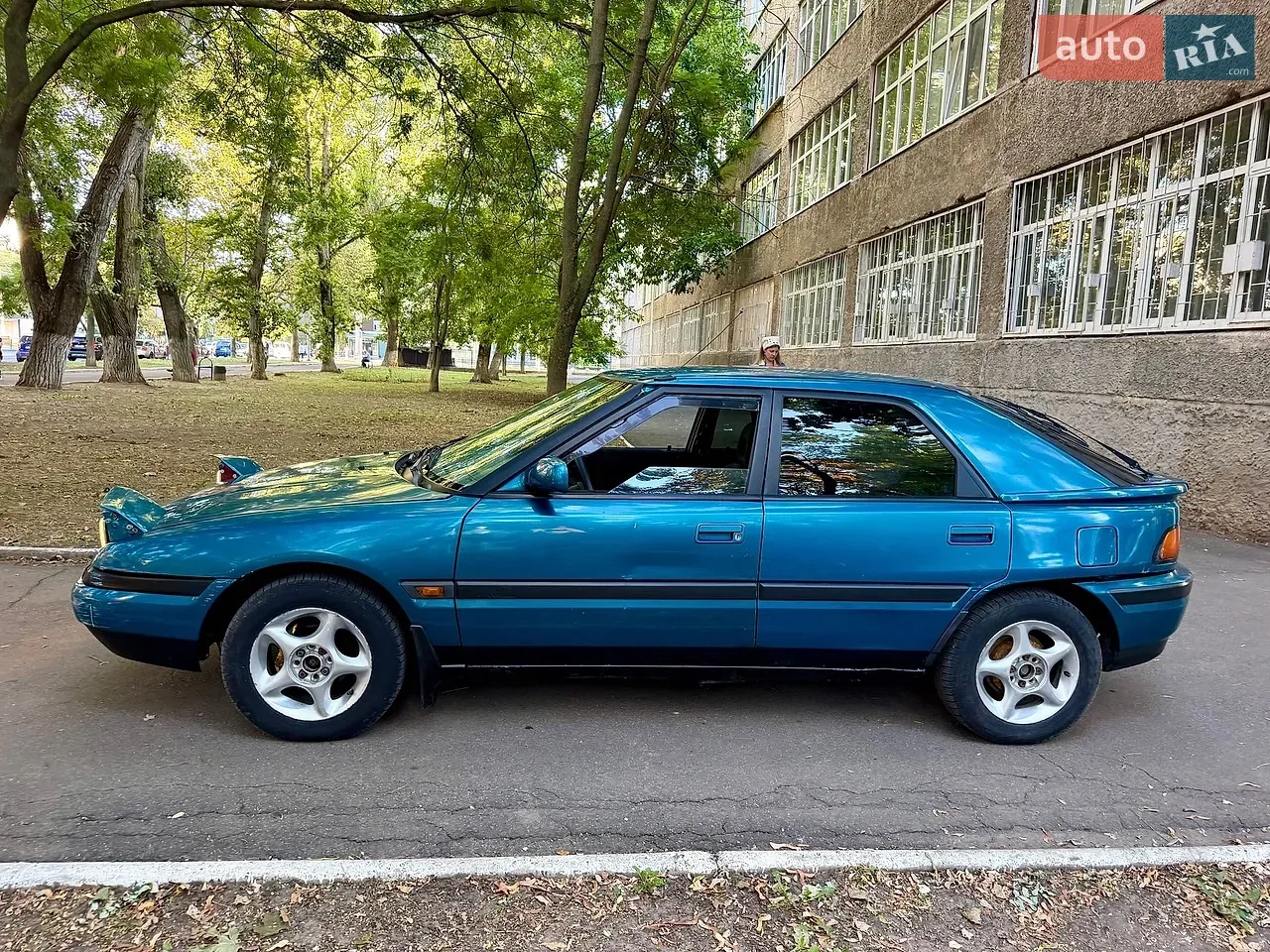 Mazda 323 1992 photo 5