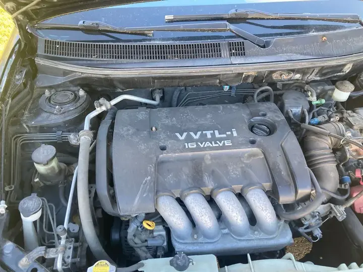 Pontiac Vibe 2003 photo 2