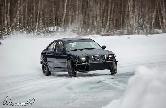 BMW 330I 2002 photo 2