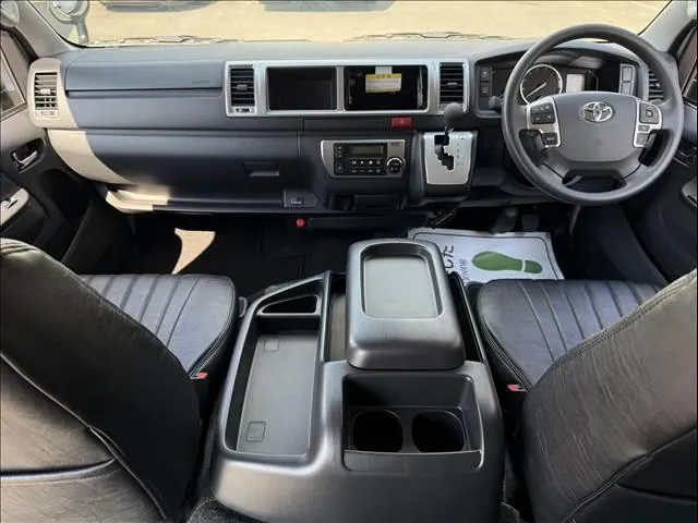 Toyota Hiace Wagon 2026 photo 4