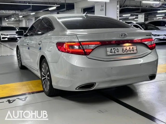 Hyundai Grandeur 2014 photo 4