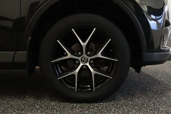 Toyota Rav4 2017 photo 5