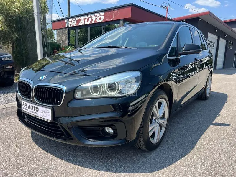 BMW 216 2016 photo 2