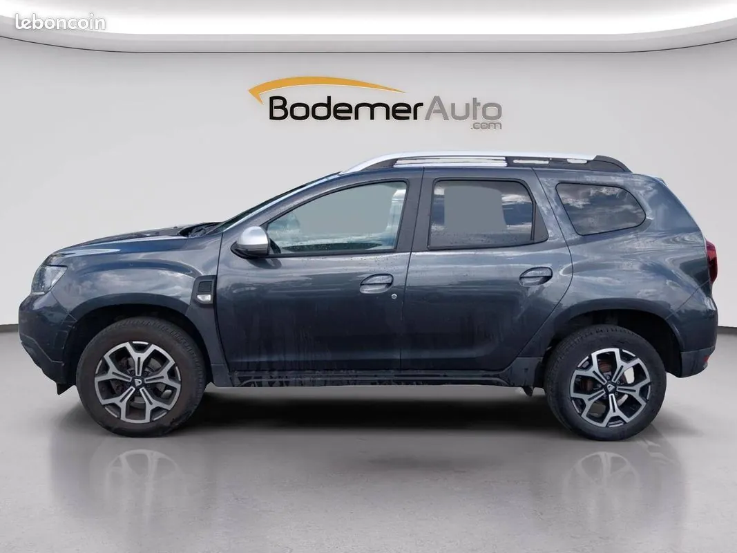 Dacia Duster 2022 photo 2