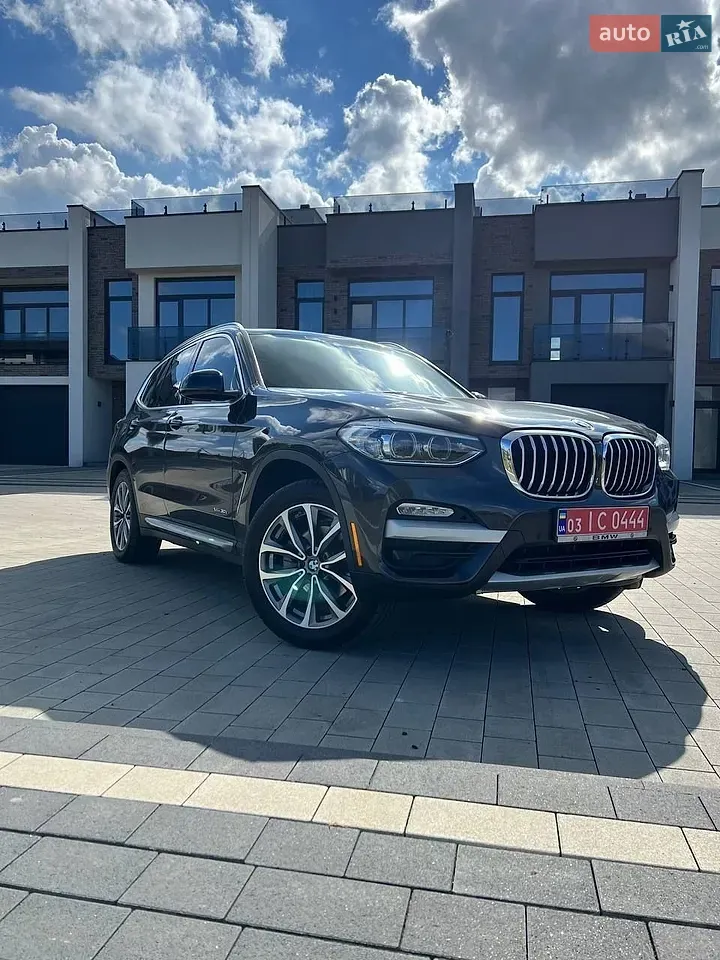 BMW X3 2018 photo 2