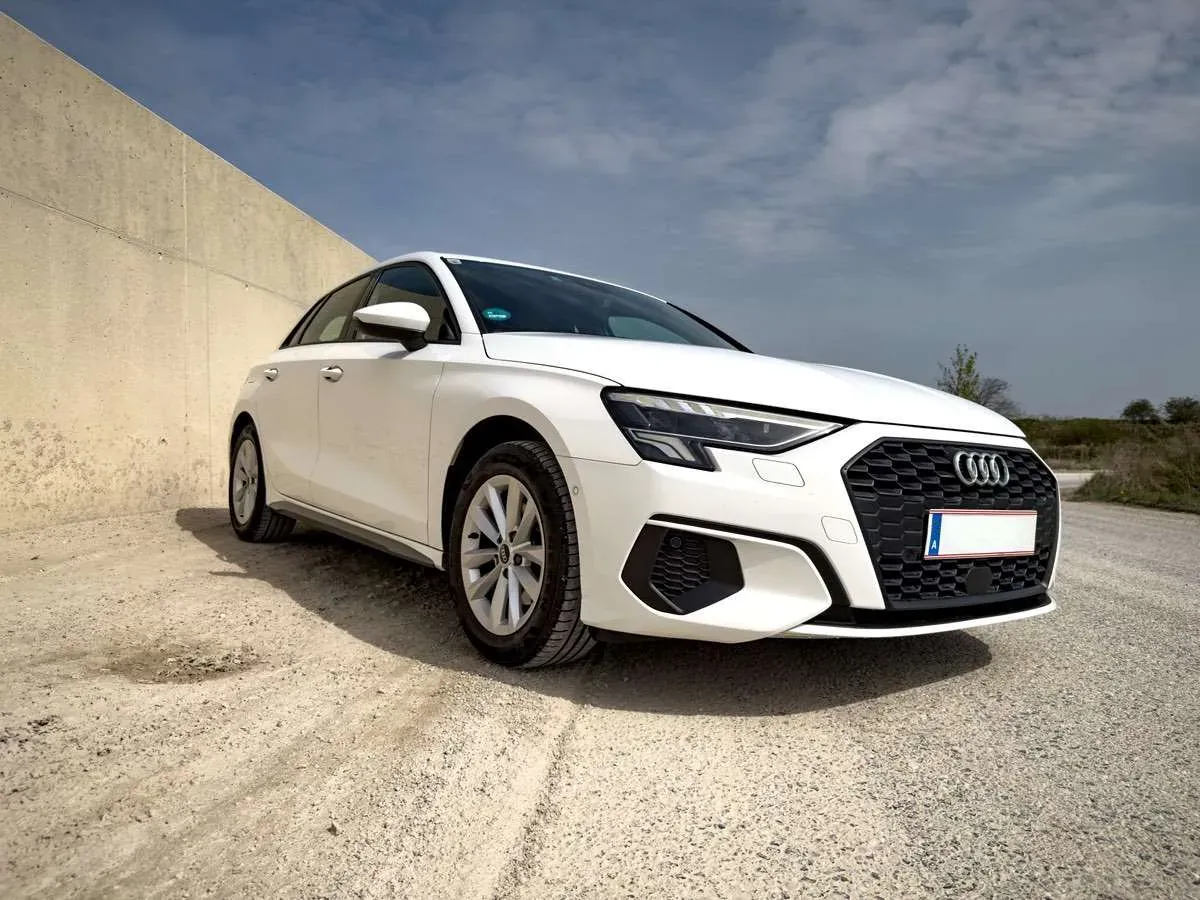 Audi A3 2022 photo 2