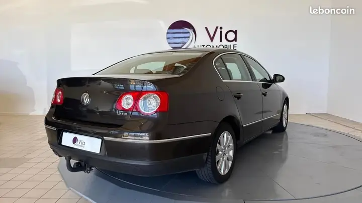 Volkswagen Passat 2009 photo 5
