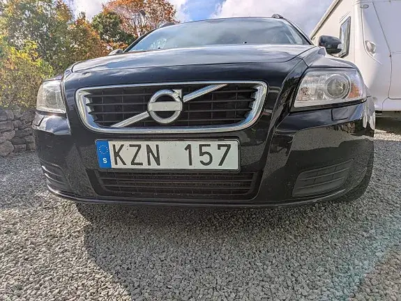 Volvo V50 2011 photo 2