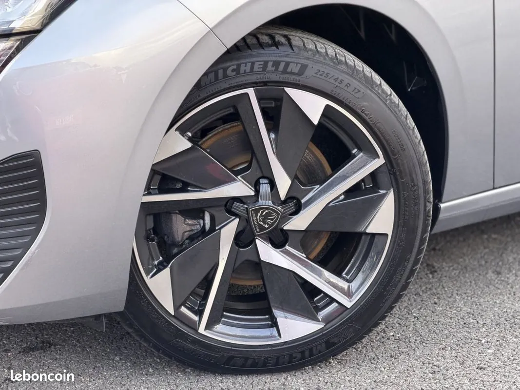 Peugeot 308 2025 photo 4