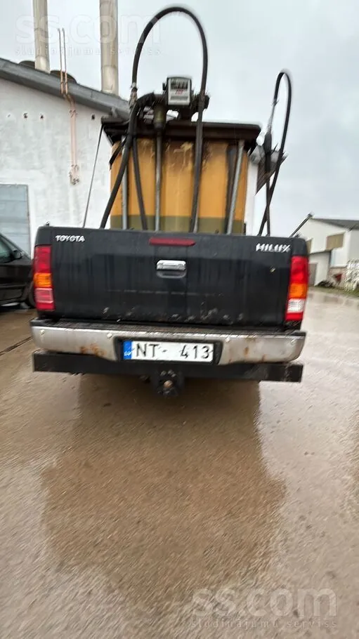Toyota Hilux 2006 photo 2